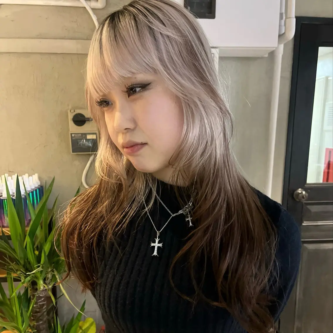ロング カラー ヘアカラー トリートメント ボブハイトーン🦖 デザインMAMIのヘアスタイル