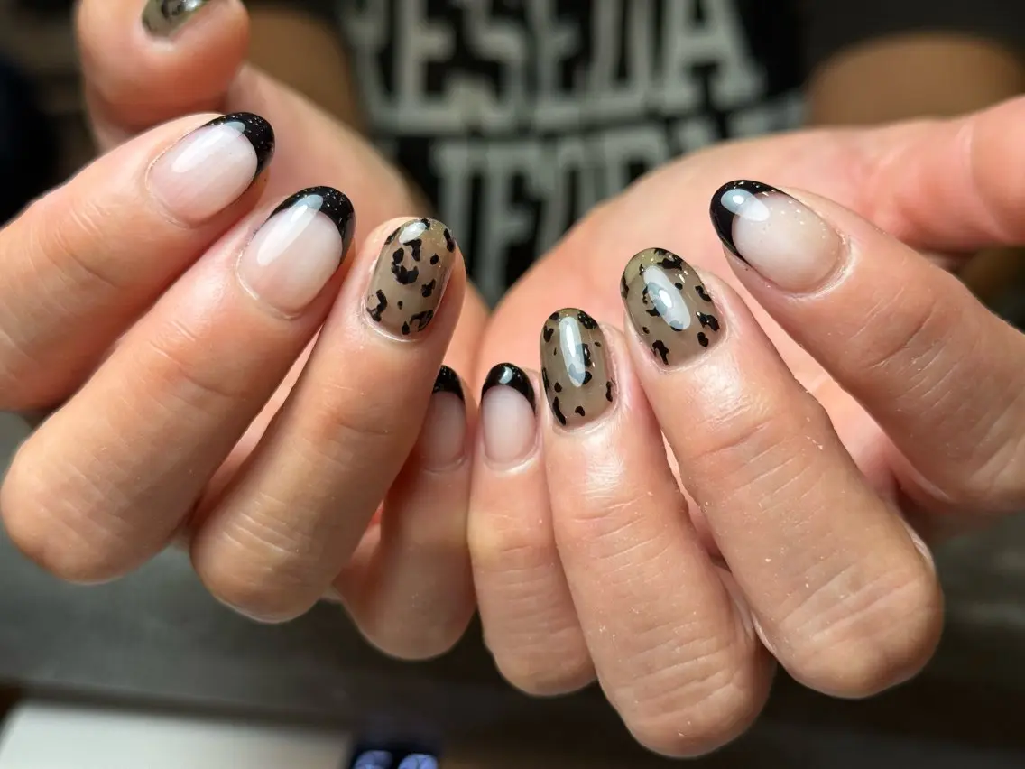 ショート Glossynail 〜爪屋〜のネイルデザイン
