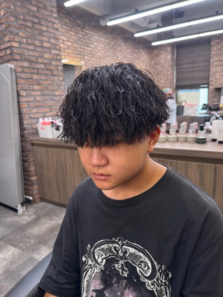 パーマ メンズ カット パーマ ツイスパ/シャドウ MANARUのヘアスタイル
