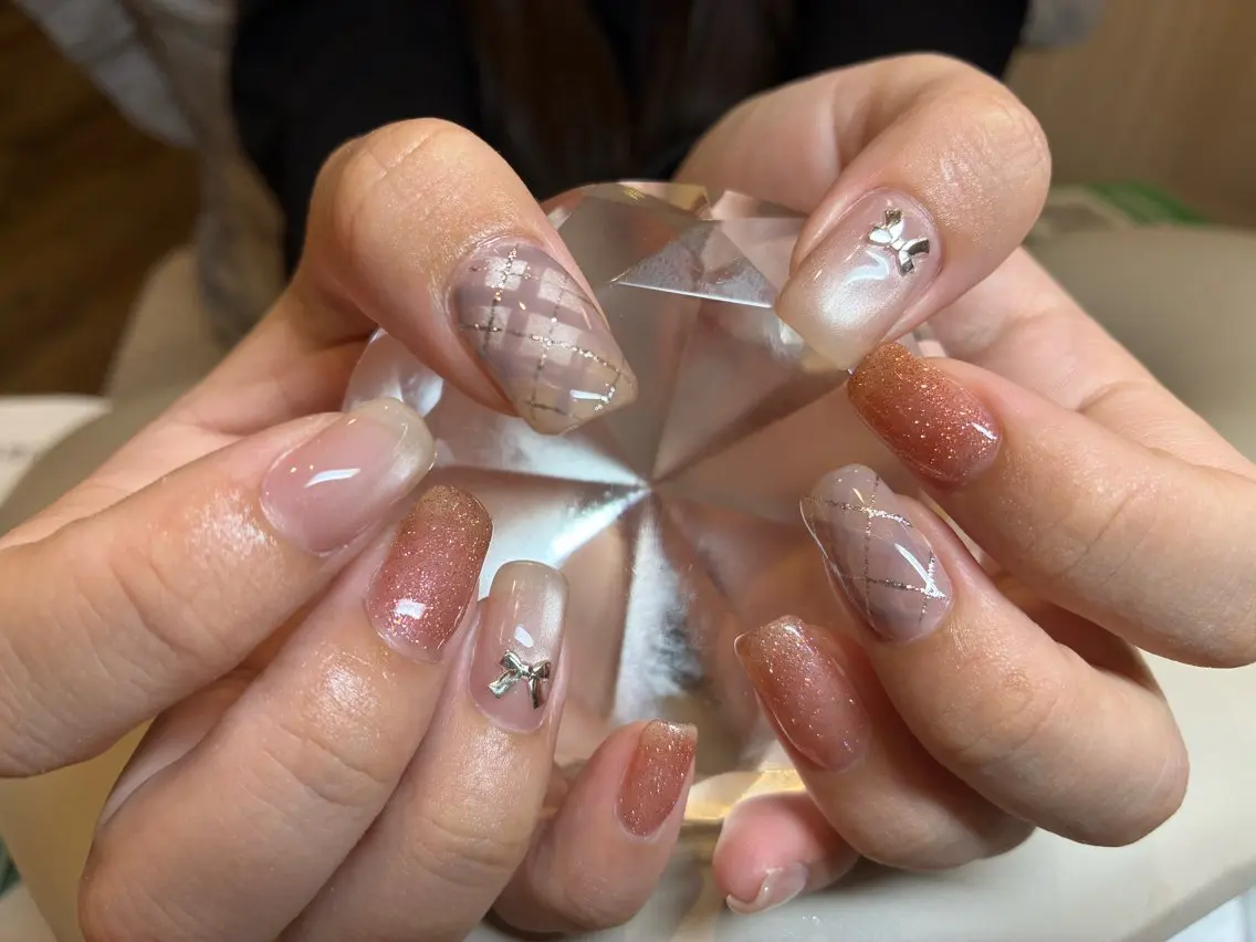 ネイル ハンドネイル ECRLN Atsumiのネイルデザイン