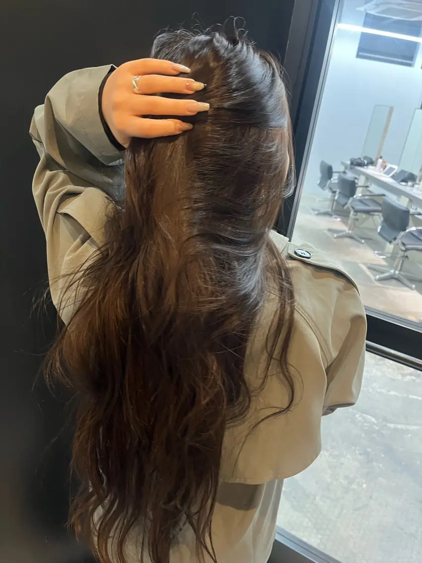 ロング koikiナチュラル オリーブカラー🦙のヘアスタイル