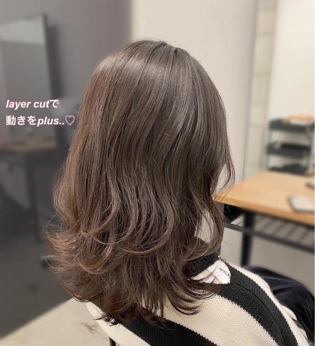 ミディアム ナガイ アヤのヘアスタイル