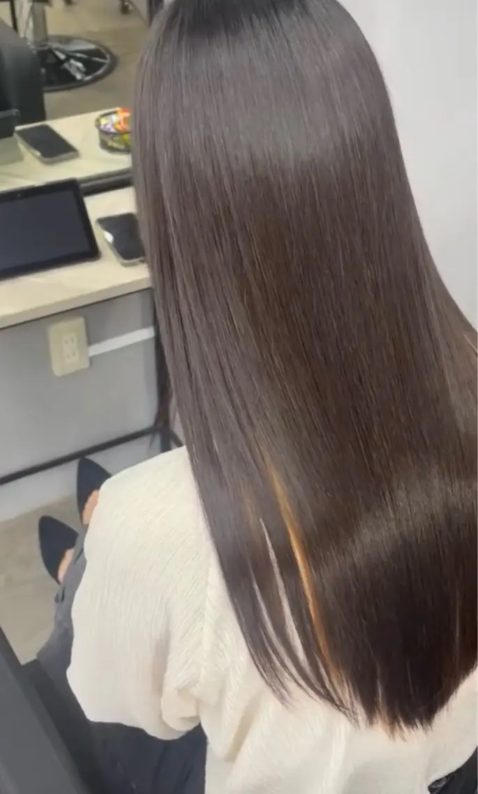 ロング 森根 京哉のヘアスタイル