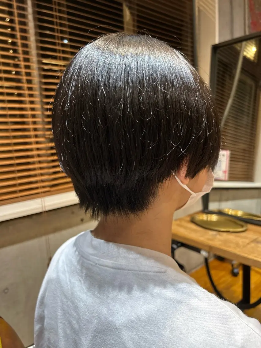 ショート 🌊インナーカラー 🐬櫻井海星のヘアスタイル