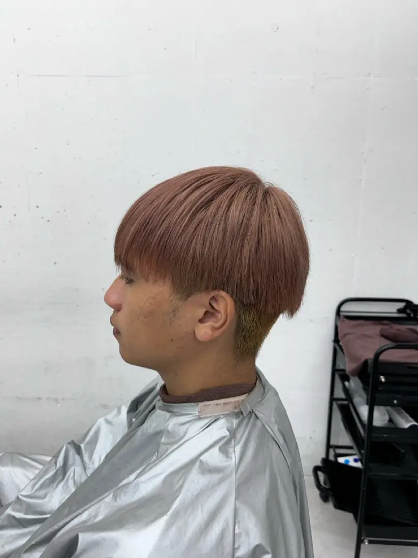 カラー ベージュカラー ブリーチ ピンクカラー ピンクベージュ 椎根 榊のヘアスタイル