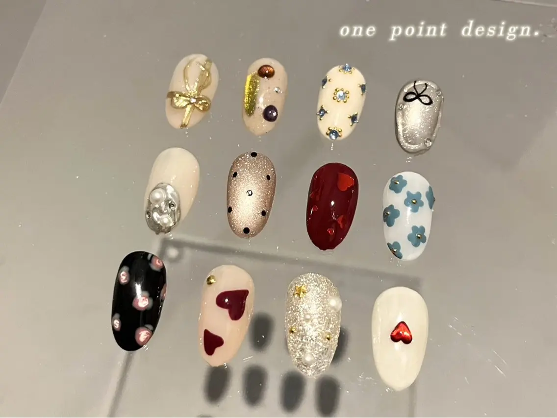 【50種以上】HAND one point design💛(オフの有無をメッセージにてお伝えください)新規オフ無料の写真