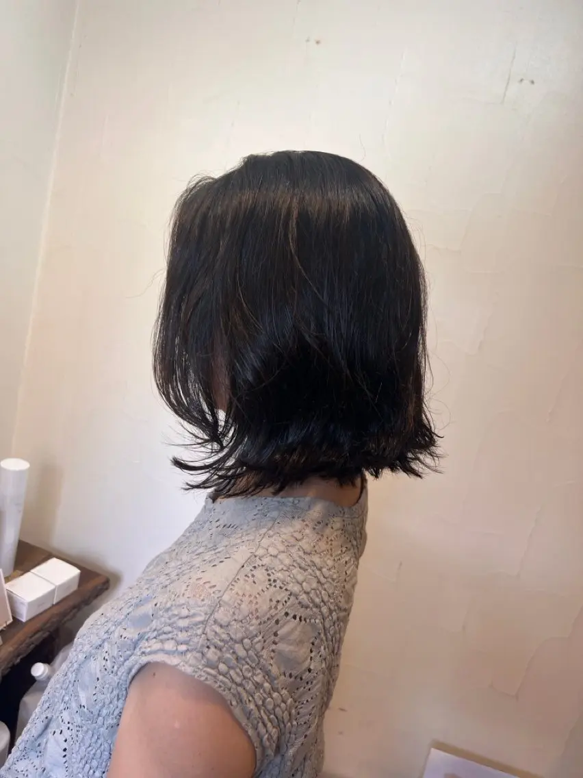 ミディアム 廣瀬 莉奈のヘアスタイル