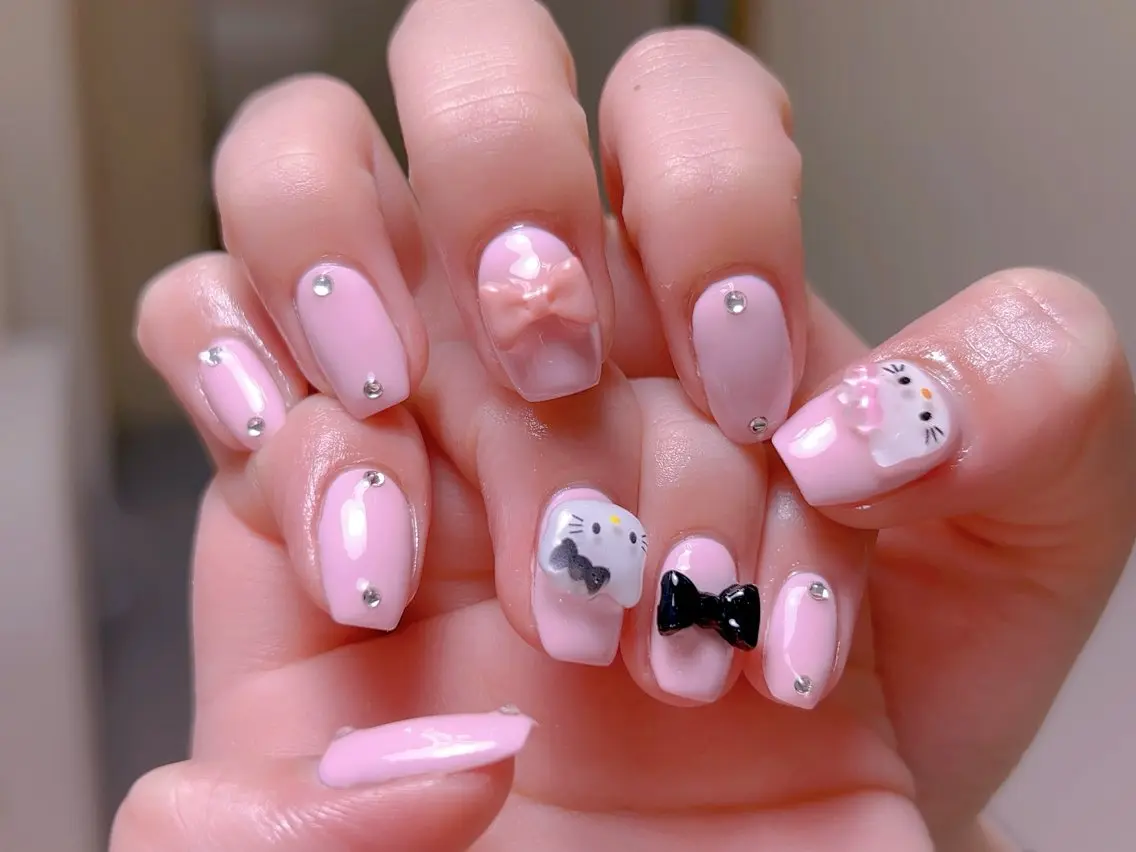 ネイル フレンチネイル ジェルネイル グラデーション 韓国ネイル マグネットネイル ハンドネイル 【長さ出し】 IRIS NAILのネイルデザイン