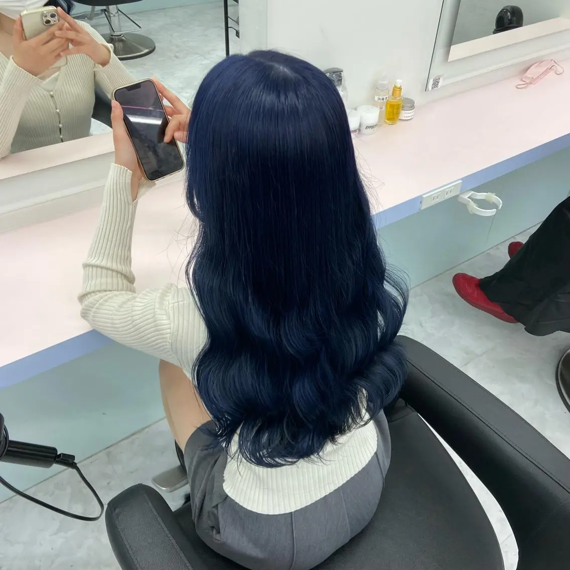 セミロング カラー レイヤー×透明感カラ ーHAYATOのヘアスタイル