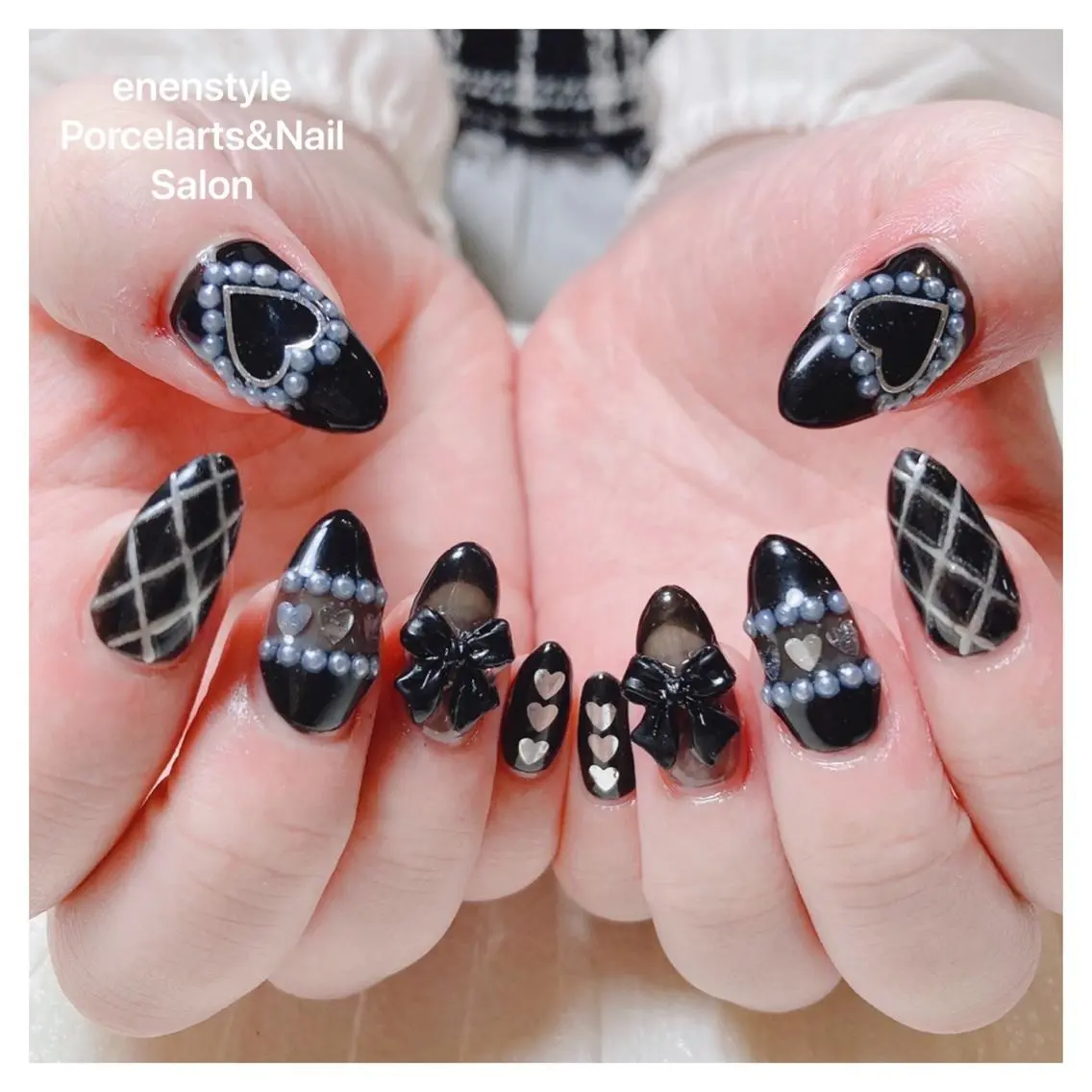ミディアム ネイル 🐾enen style 🐾のネイルデザイン