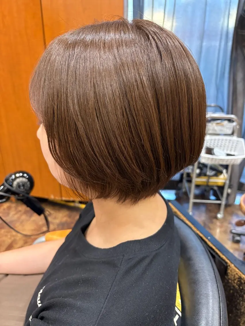 ショート カット ヘアカラー 落合 ちりのヘアスタイル