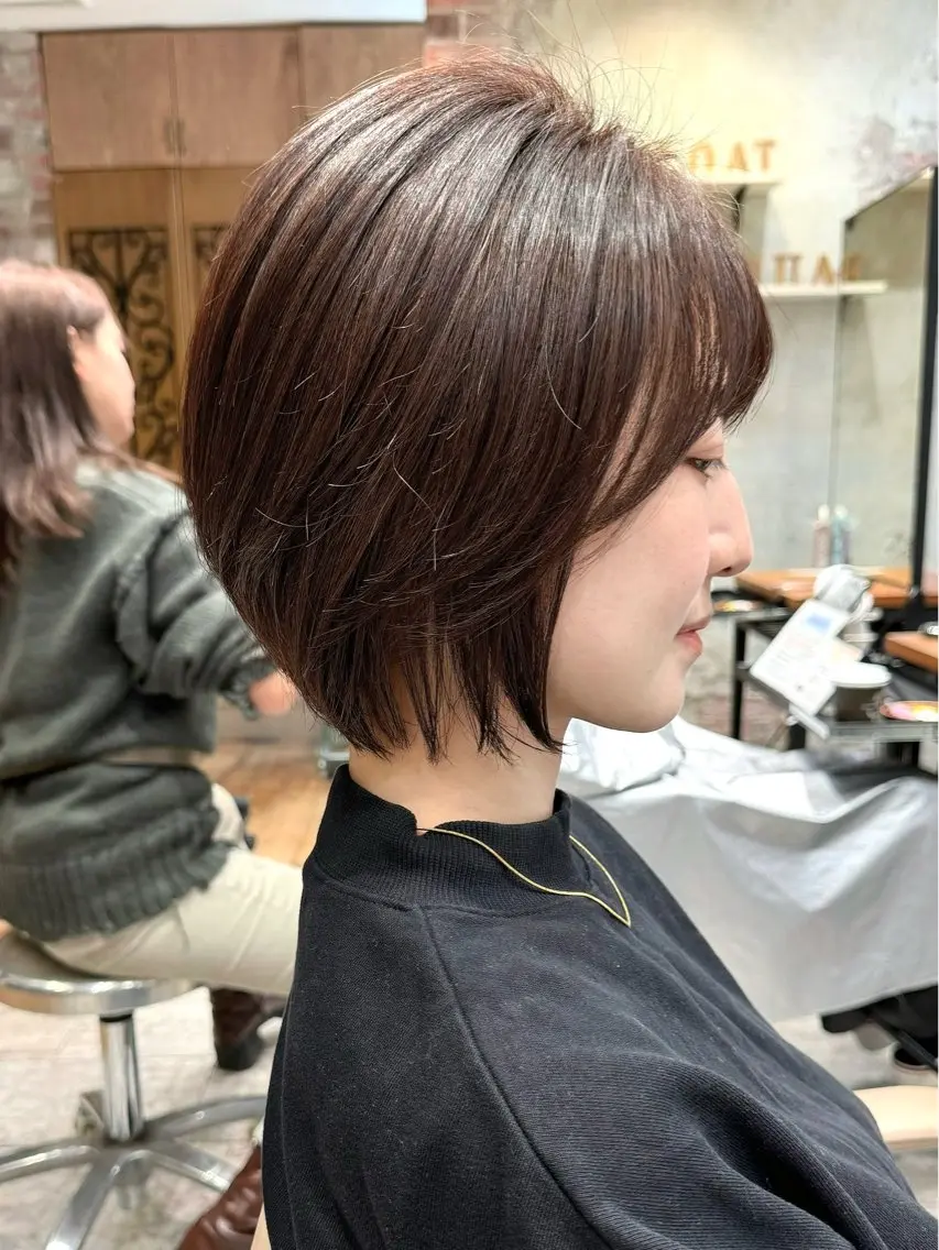 ショート カラー カット ヘアカラー トリートメント 💍新宿ショート 💍岩田莉奈のヘアスタイル