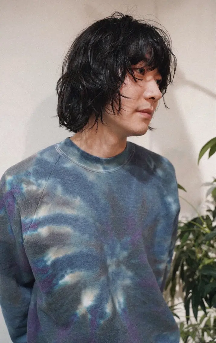 ミディアム 小西 優作のヘアスタイル