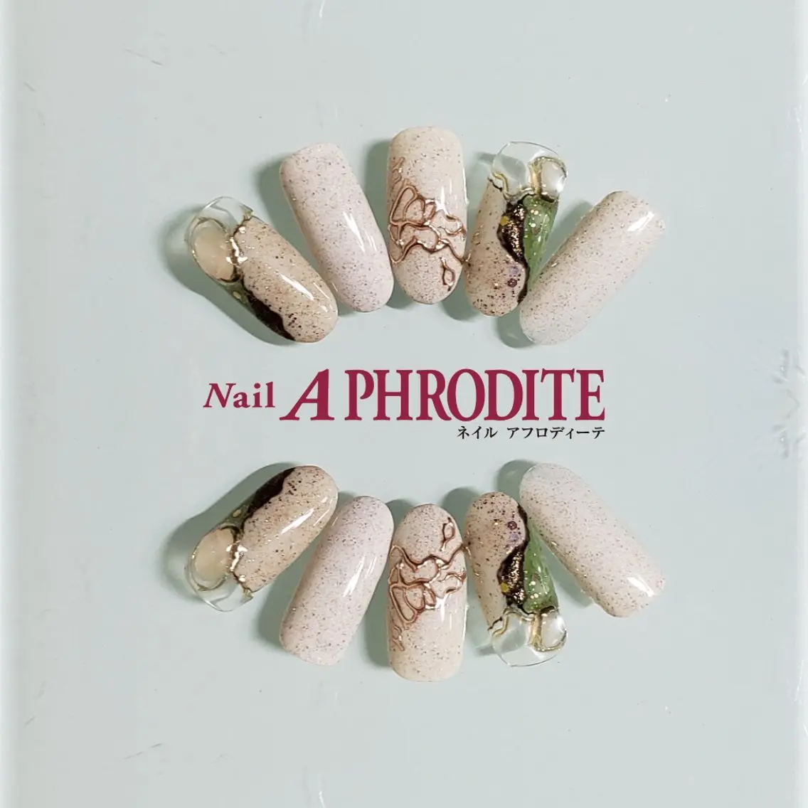 ネイル ジェルネイル ニュアンスネイル スカルプネイル ソフトジェル ネイルチップ ハンドネイル Nail Aphroditeのネイルデザイン