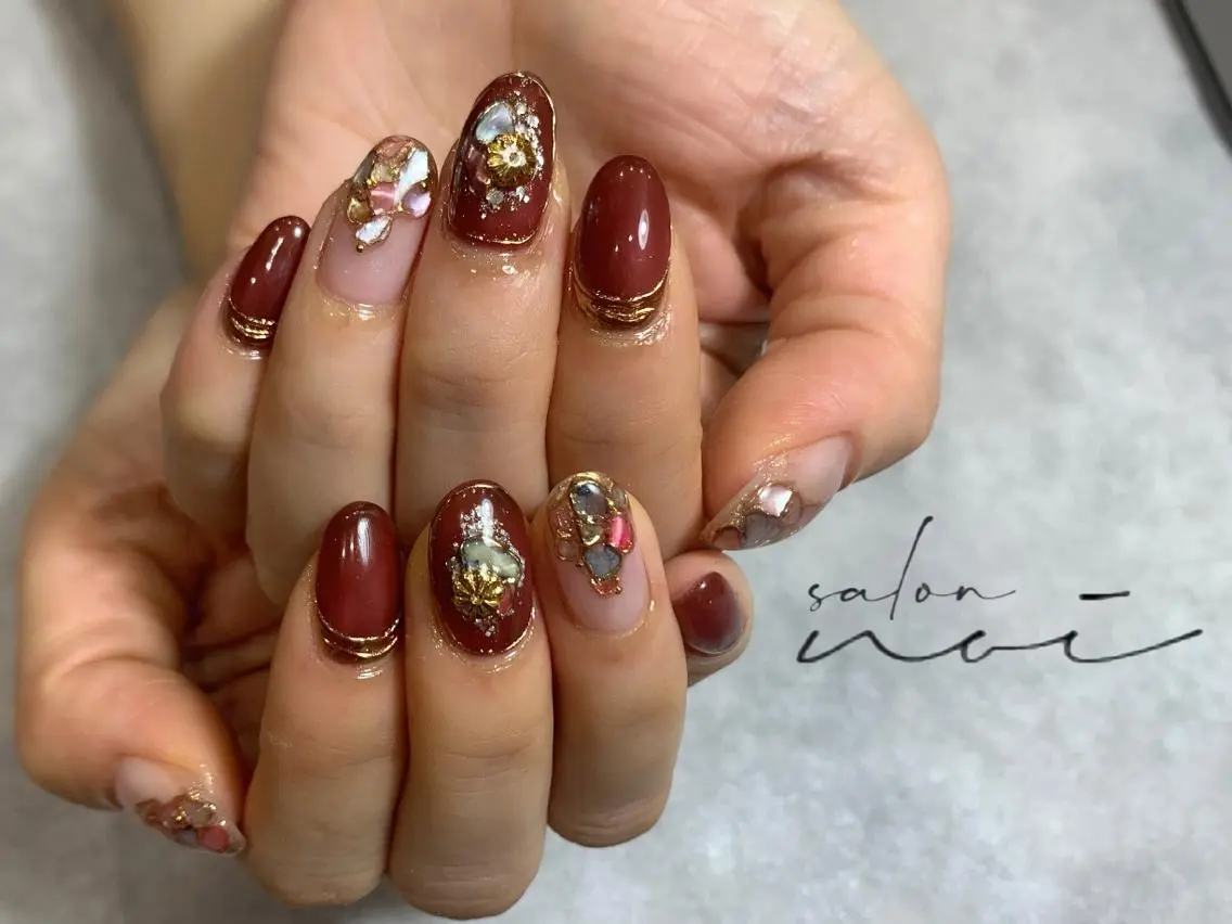 ネイル 赤色 ハンドネイル salon noiのネイルデザイン