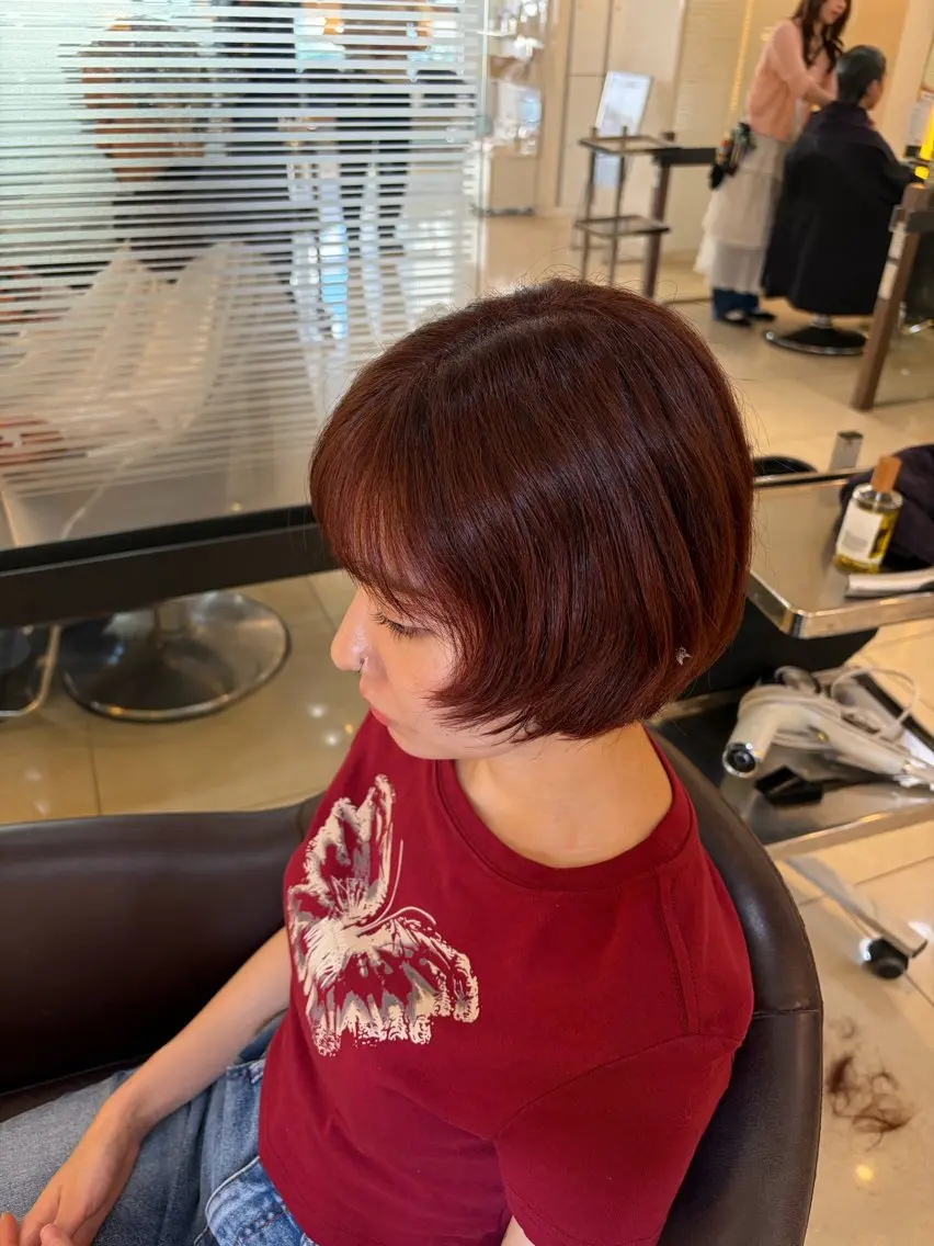 ショート カット ヘアカラー 🎀ноиокa🎀 レイヤー×暖色カラーのヘアスタイル