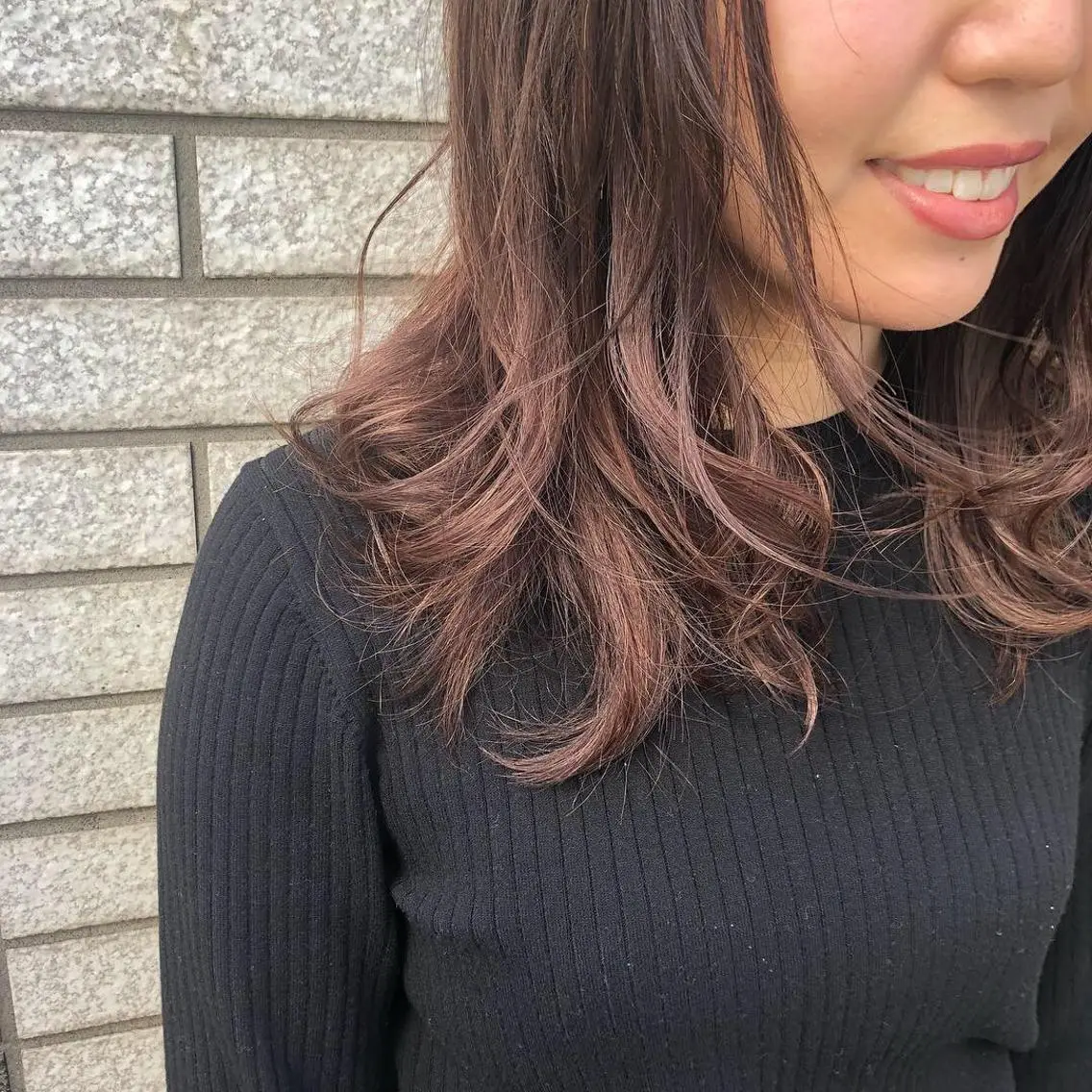 セミロング カラー 東 みのりのヘアスタイル