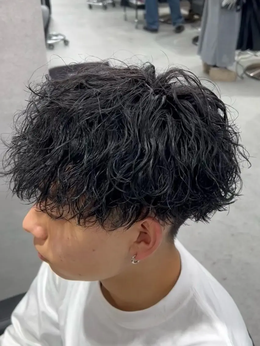 🌀🌫️波巻きシャドウパーマ✨無造作な動きと自然な毛流れが両立🔥セット簡単で朝ラク🪄垢抜けたい方におすすめ😎✂️の写真