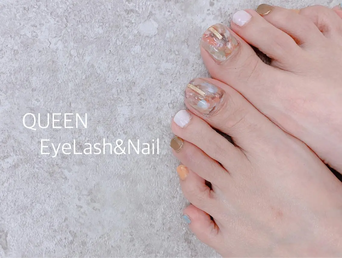 ショート カラー ネイル Bloom Nailのネイルデザイン