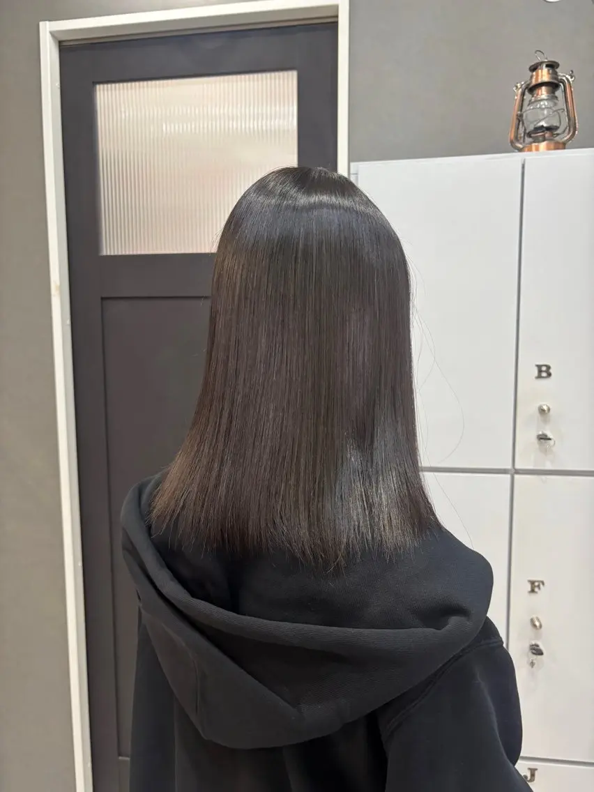 ミディアム 縮毛矯正 okura nanamiのヘアスタイル