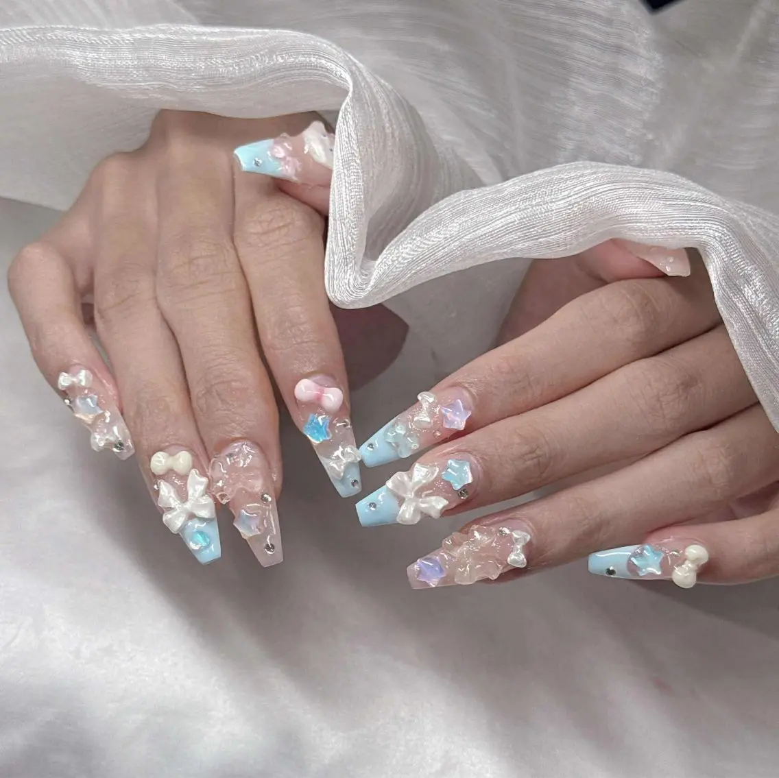 ネイル ハンドネイル Lee Nailsのネイルデザイン