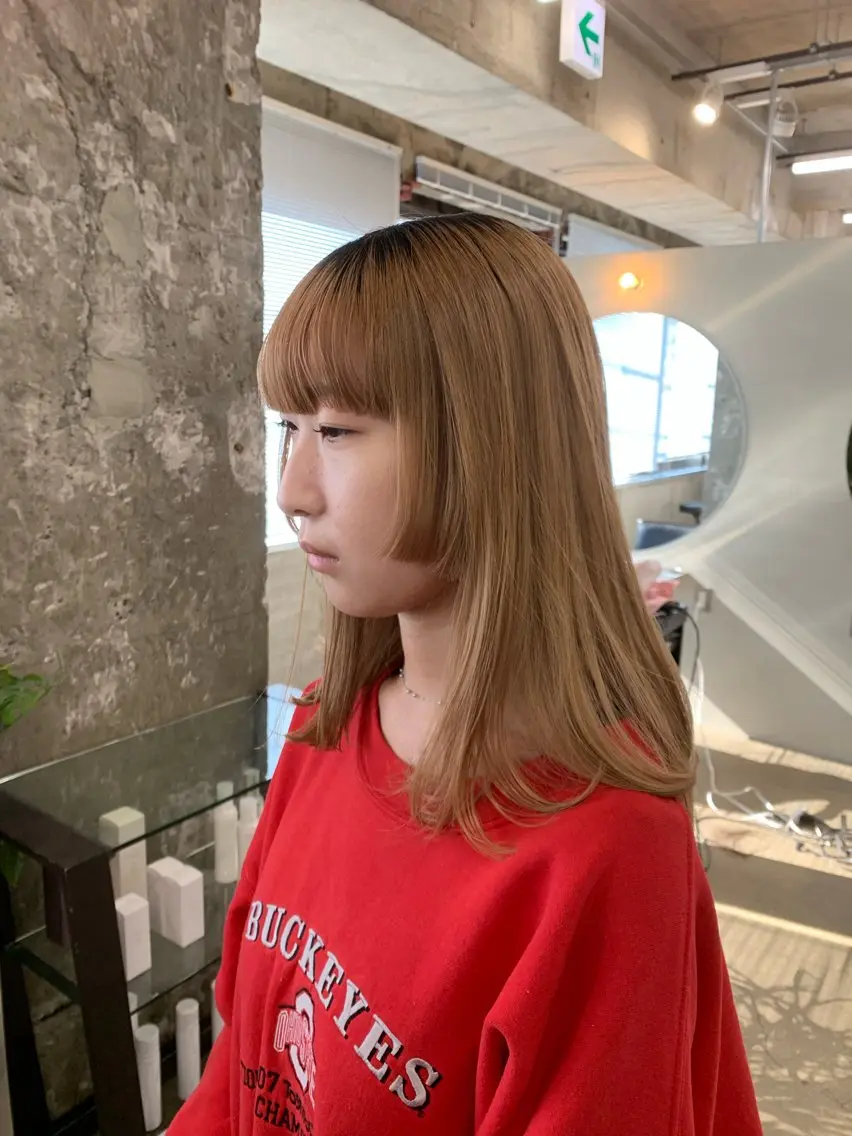 セミロング 姫カット ワイドバング ニシタニ コハルのヘアスタイル