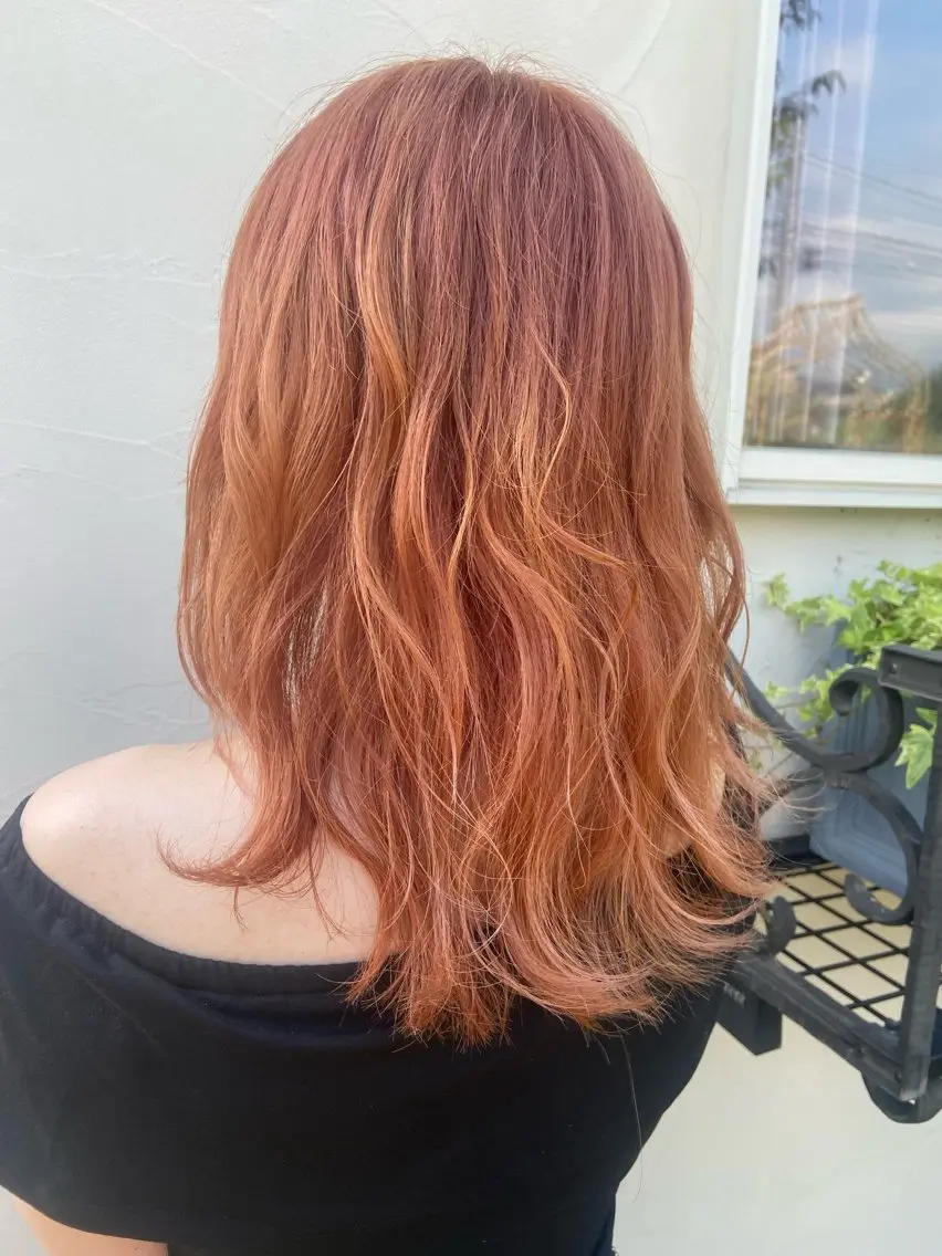 ロング カラー ダブルカラー ピンクカラー ホシヤ ナオのヘアスタイル