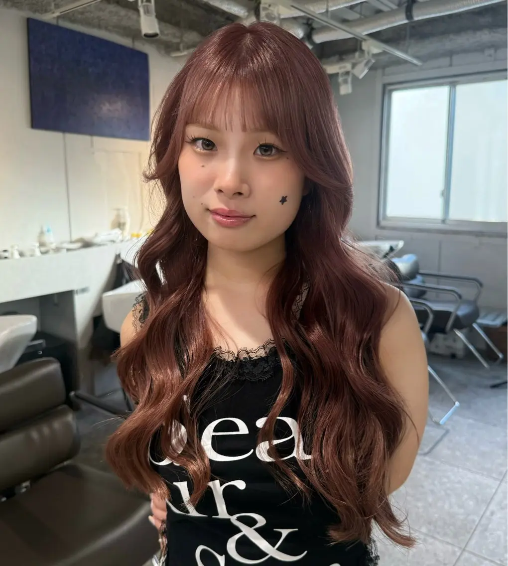 ロング ヘアカラー トリートメント fev Yumaのヘアスタイル
