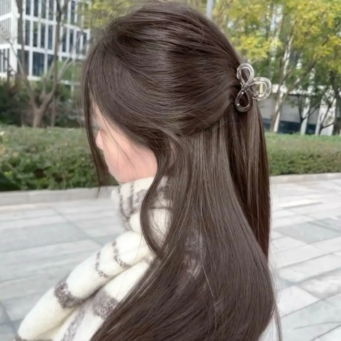 ロング カラー ブリーチ 透明感カラー グレージュ カット ヘアカラー トリートメント モテ韓国ヘア/ レイヤー🤍RIKAのヘアスタイル