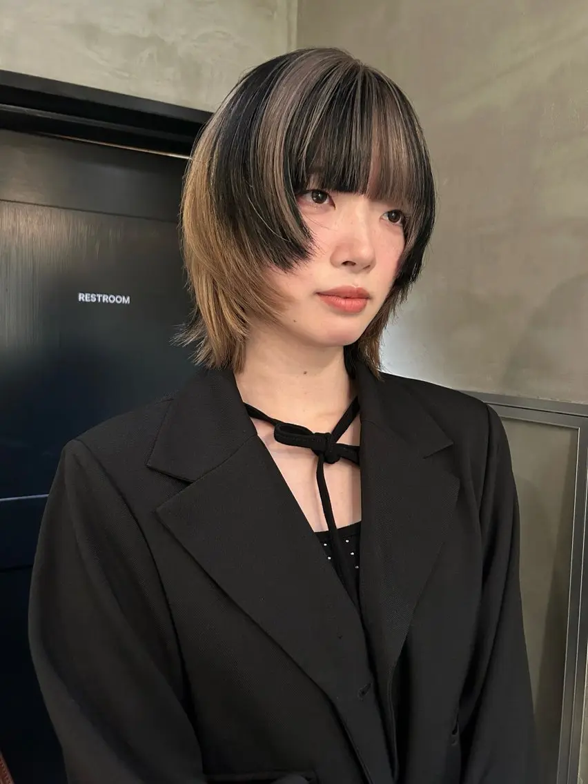 ミディアム カラー 黒髪 ブロンド ヘアカラー デザイン/アレンジ ❤︎イシイレイのヘアスタイル