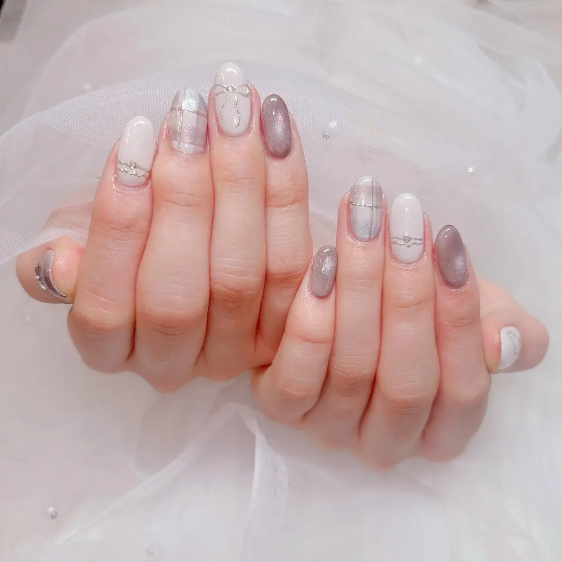 ネイル ジェルネイル ハンドネイル ラクロレ ハナ︎🌼のネイルデザイン