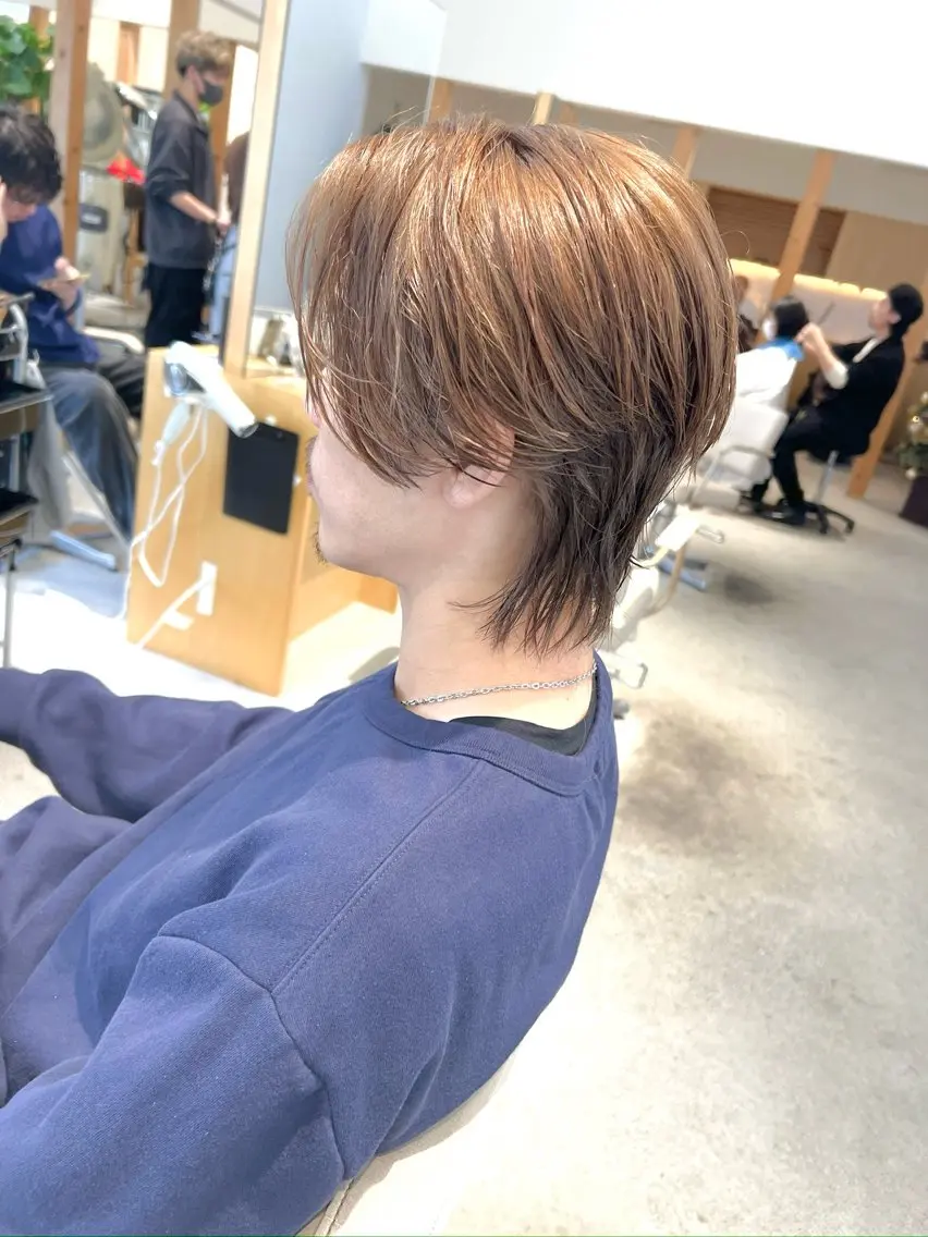 ミディアム メンズ メンズブリーチ メンズウルフカット 外国人風カラー ウルフカット 服部 雄輝のヘアスタイル