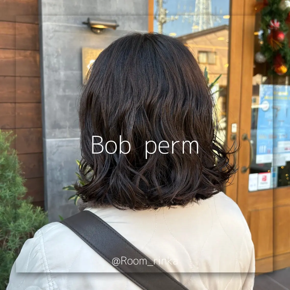 ミディアム パーマ 切りっぱなしボブ ショートボブ ミディアムパーマ アッシュ ボブ 栗原 鈴華🌻のヘアスタイル