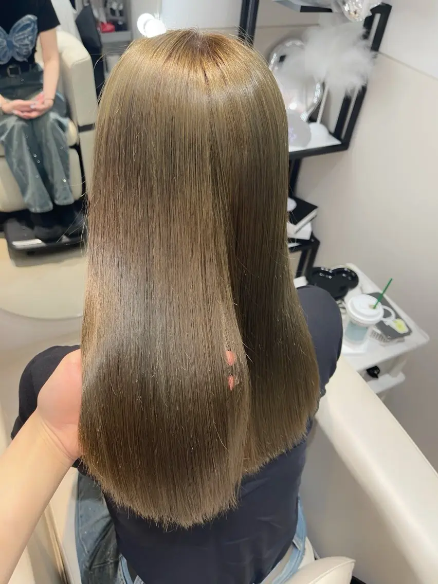 セミロング カット トリートメント MEI💫銀座 エクステ/艶カラーのヘアスタイル
