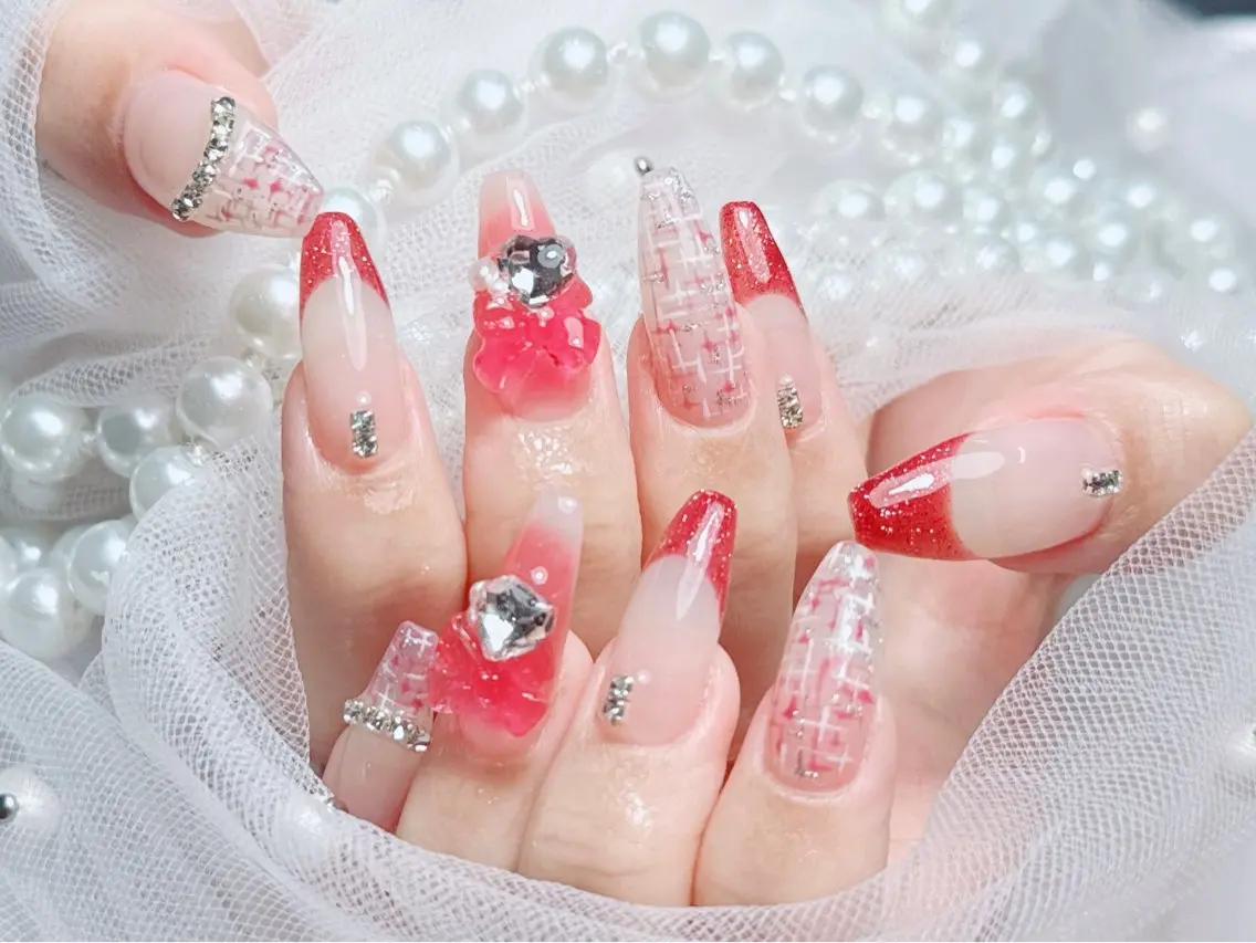 💕💕チップ長さ出し＋持込みデザイン(デザイン、パーツ10本程度)￥15980の写真
