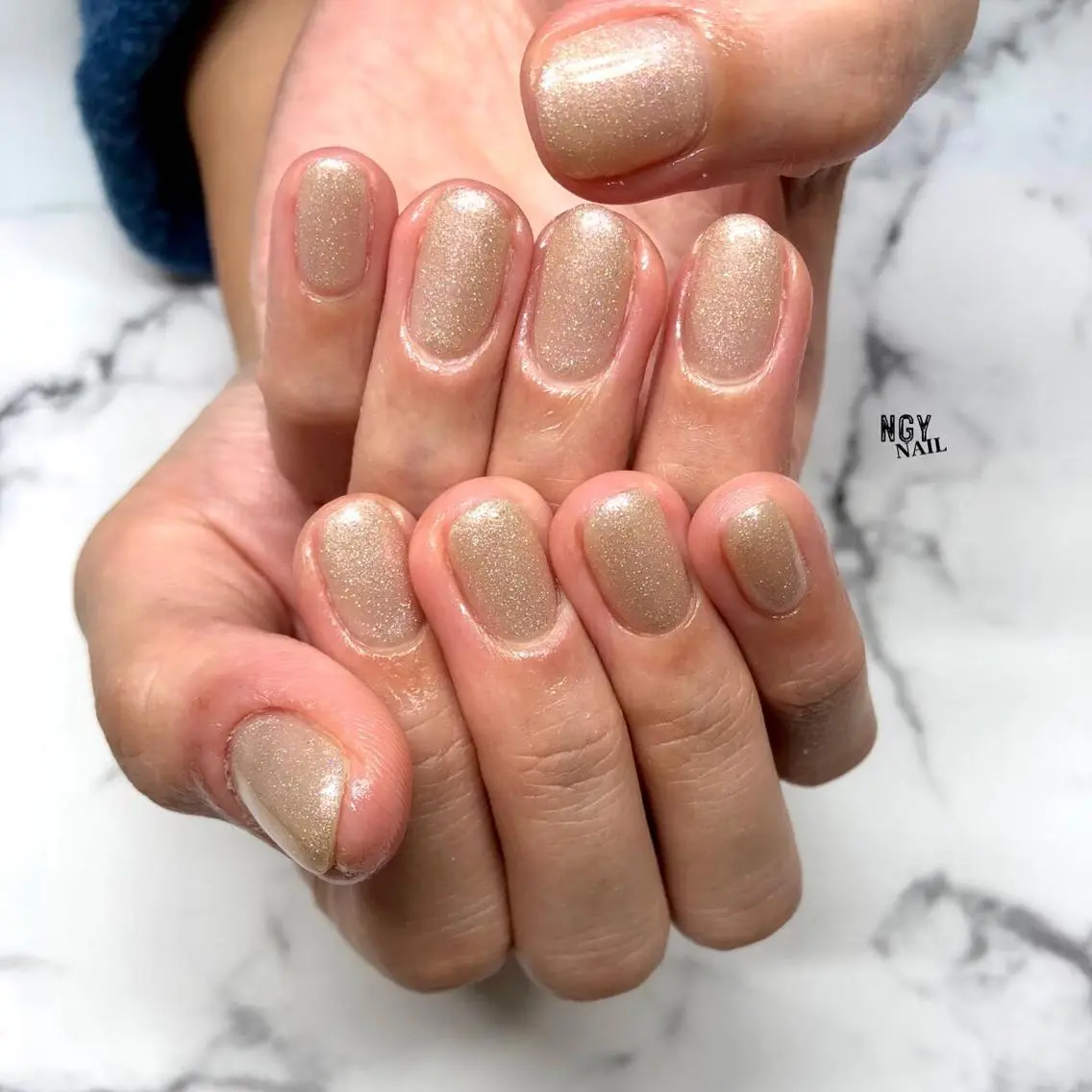 ネイル ゴールド ラメ(グリッター) ハンドネイル NAIL NOWのネイルデザイン