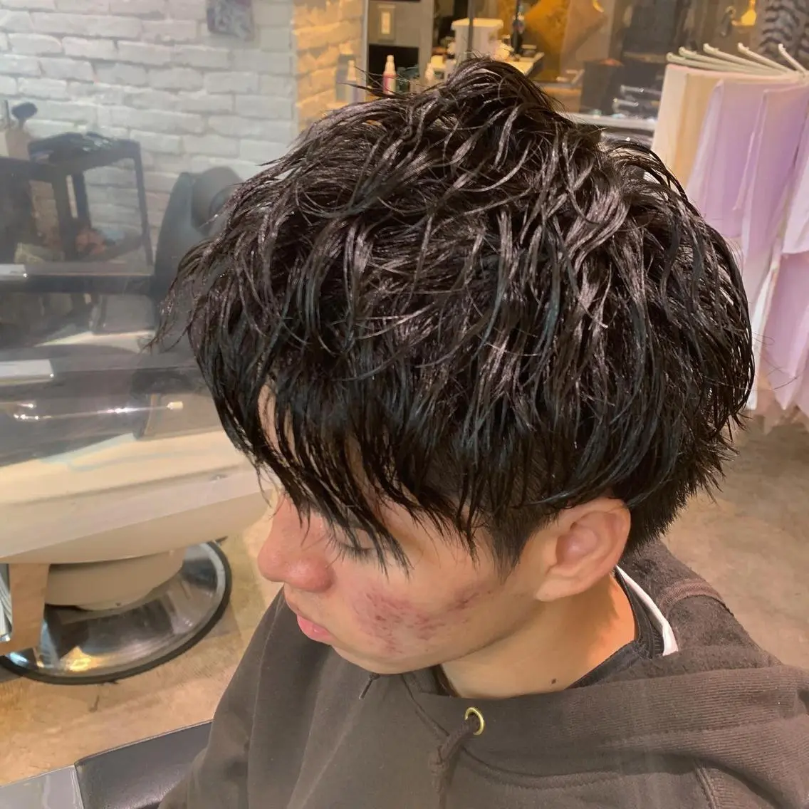 ショート パーマ メンズ 阿部 春道のヘアスタイル