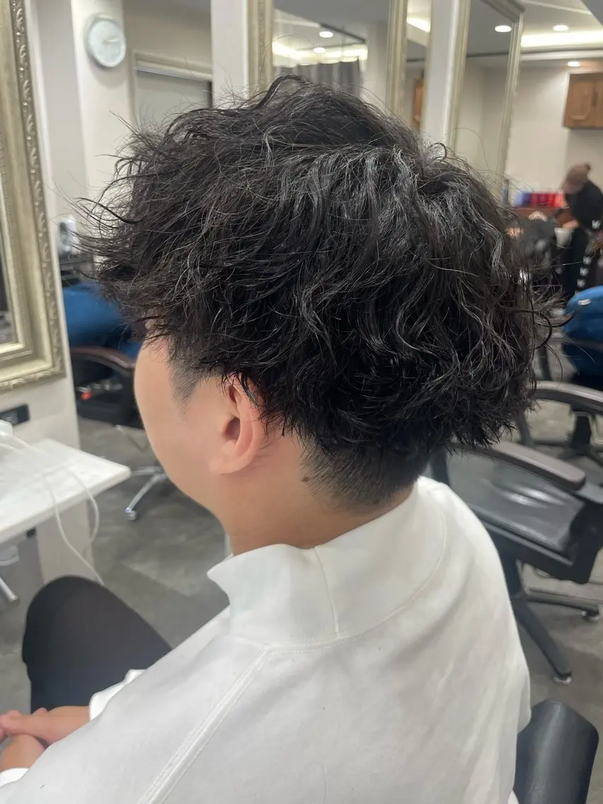 メンズ カット パーマ 五十嵐 満梨奈のヘアスタイル