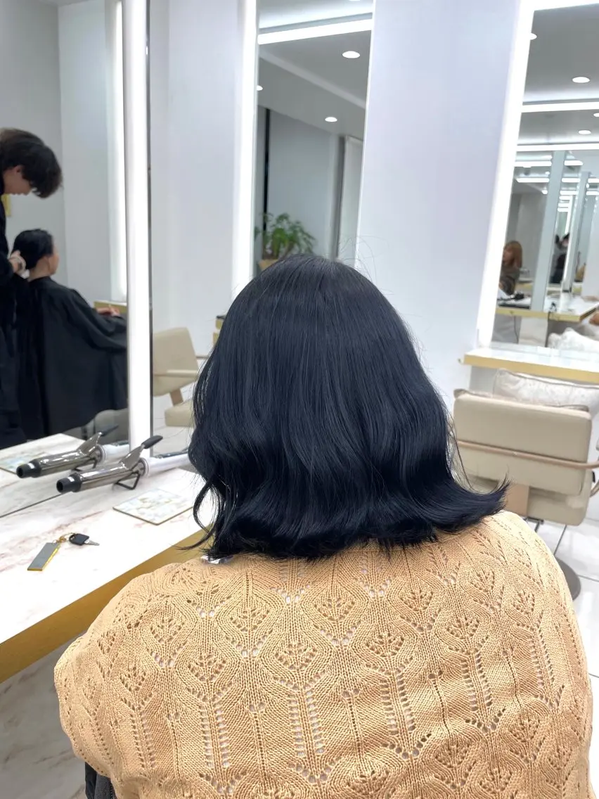 カラー 黒髪 ブルーカラー ブルーブラック ショート/似合わせ/ 透明感カラー古市唯人のヘアスタイル