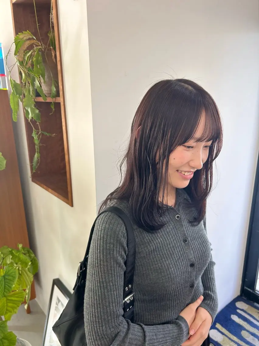 ミディアム カラー ラベンダーカラー レイヤーカット 藤原 あかりのヘアスタイル