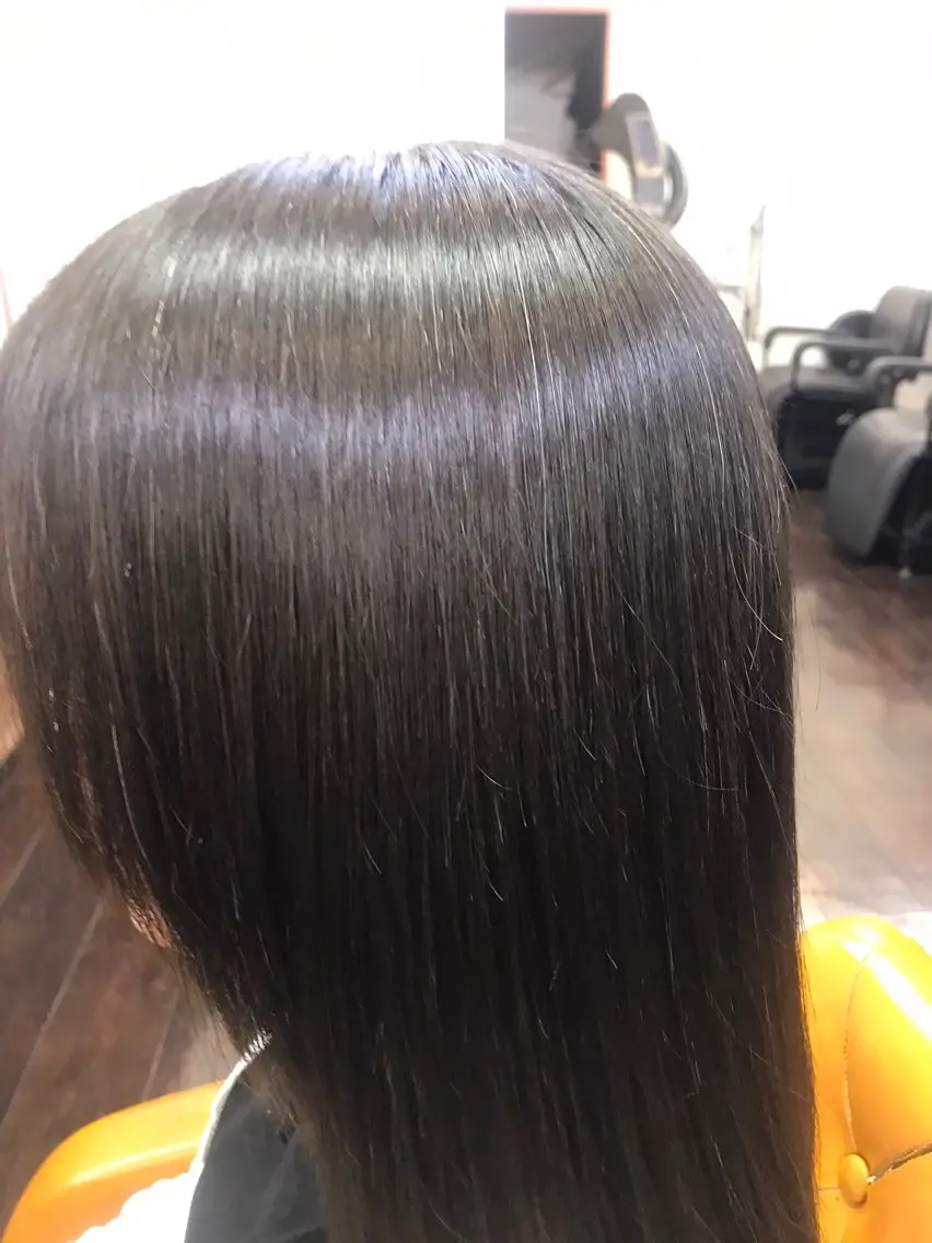 セミロング パーマ 桧山 真のヘアスタイル