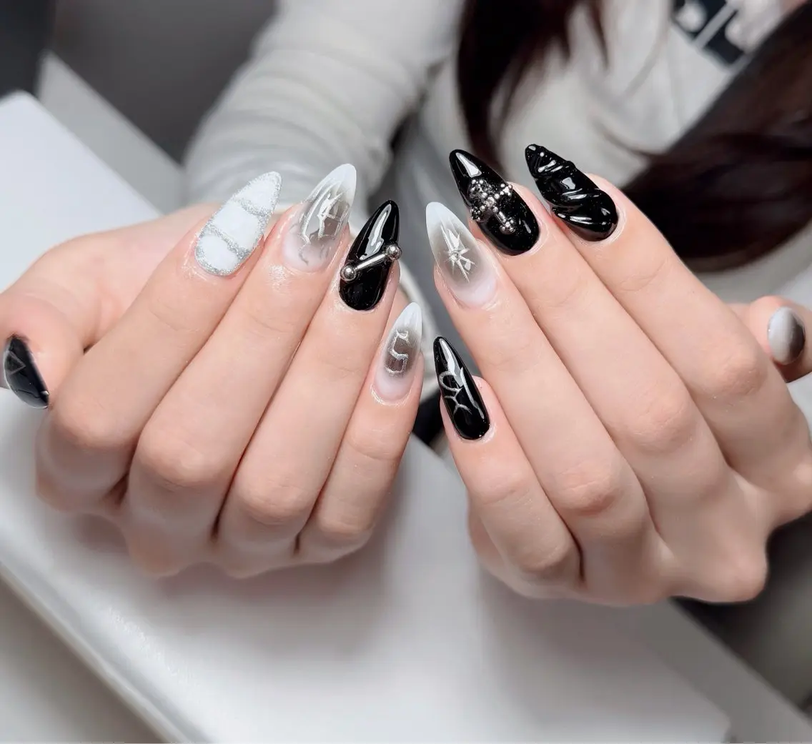 ネイル アートネイル フレンチネイル ジェルネイル 韓国ネイル マグネットネイル ハンドネイル Lenie Nail Okuboのネイルデザイン