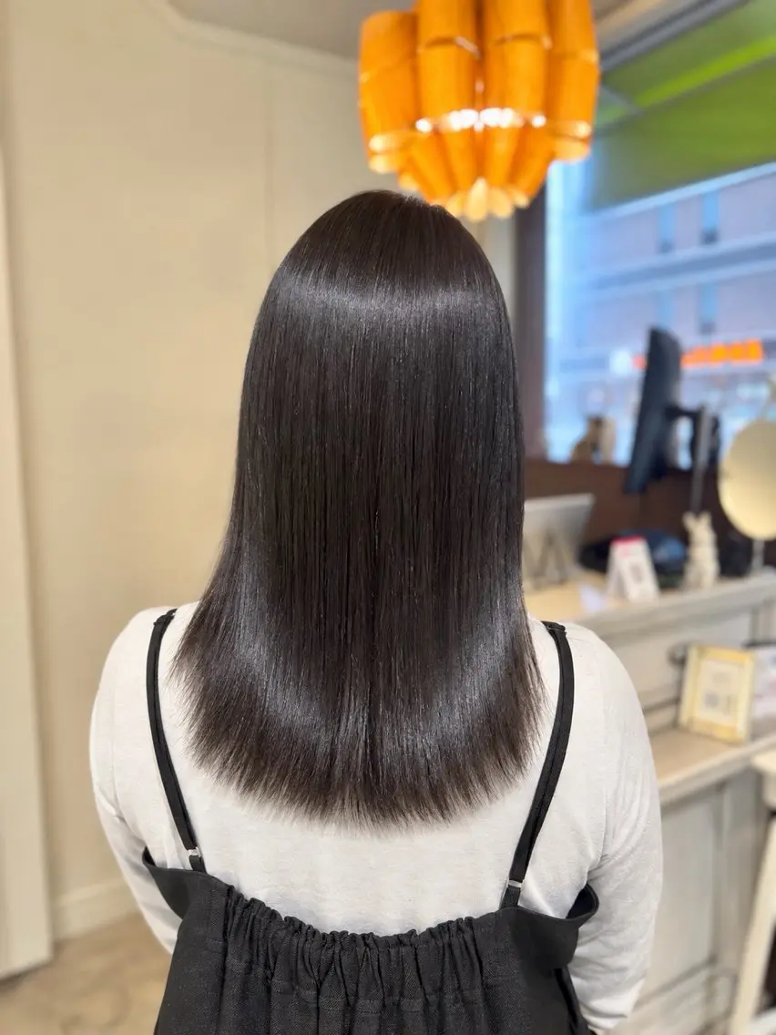 ミディアム トリートメント カット トリートメント NICCOLO室見 Erinaのヘアスタイル