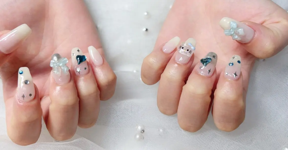 ネイル ハンドネイル H3 Nail Tsuki🦋💙のネイルデザイン