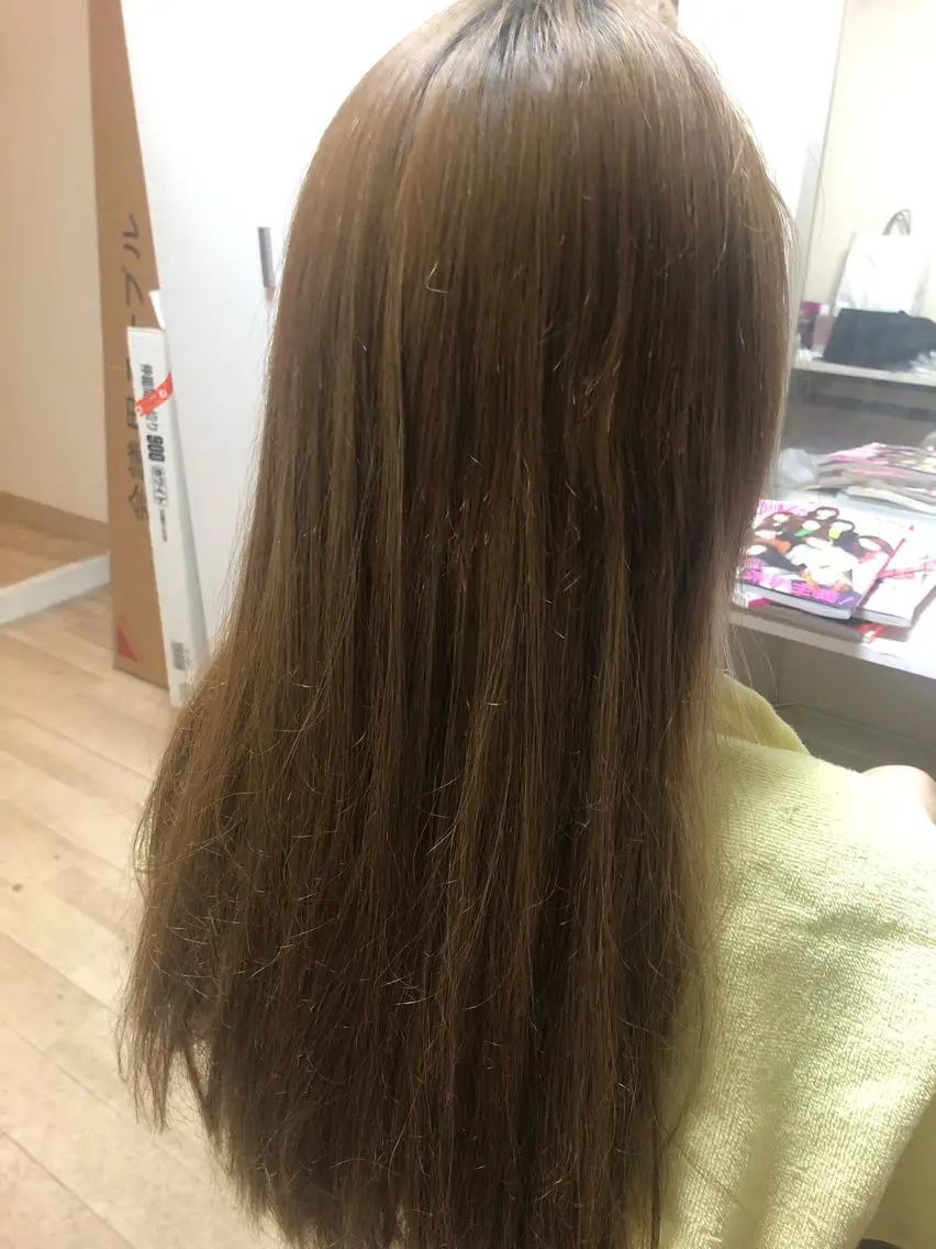 シールエクステ100本(カット込み)の写真