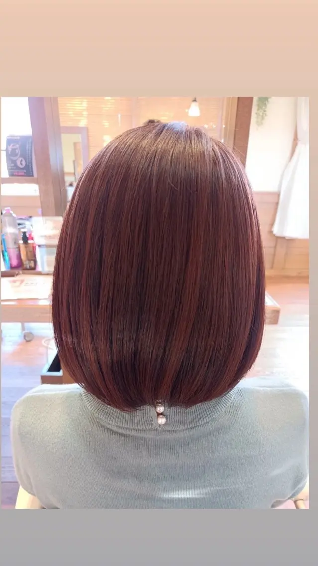 ミディアム カラー 三輪 南月のヘアスタイル