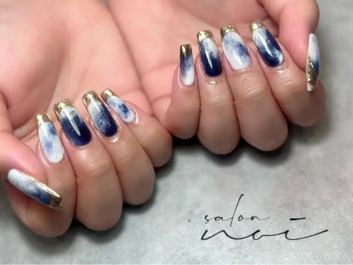 ネイル ネイビー ニュアンスネイル ハンドネイル salon noiのネイルデザイン