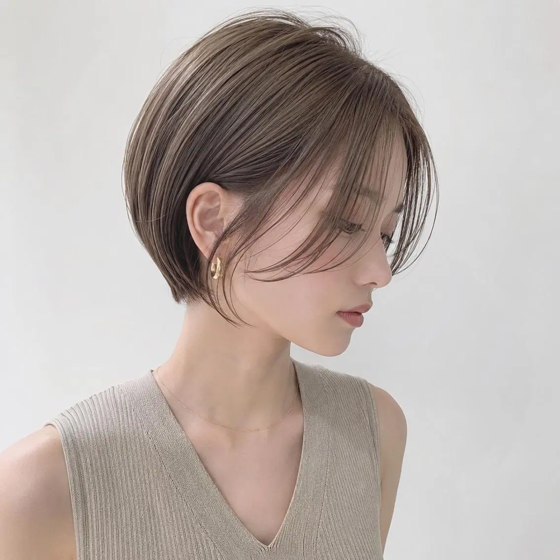 平日限定⭐️似合わせカット+トレンドカラー+Aujuaセレクトシャンプー+プチマッサージ ¥13200→¥11,000の写真