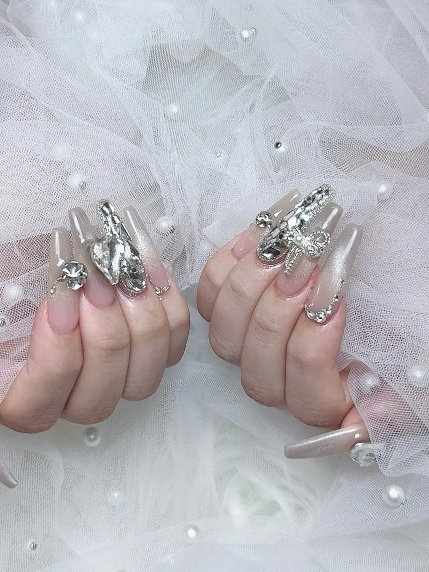 ネイル ハンドネイル ENsalon akiのネイルデザイン