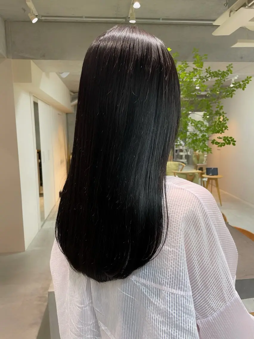 ロング カラー 黒髪 ブルーカラー ブルーブラック ヘアカラー トリートメント カットモデル募集中 🤍harunaのヘアスタイル